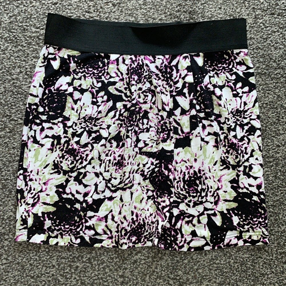 Vintage Free People Elastic Waist Jersey Knit Mini Skirt Black Floral Size M